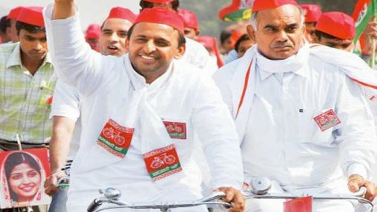 ملائم سنگھ کی’ سائیکل ‘پر سواری کریں گے اکھلیش، الیکشن کمیشن کا تاریخی فیصلہ