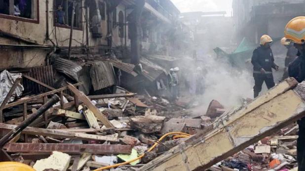 मुंबई में 3 मंजिला इमारत ढही, 10 की मौत, 12 घायल, 35 मलबे में फंसे