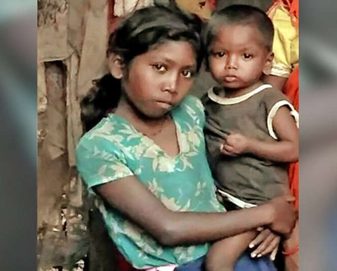 झारखंड में बच्ची की मौत पर केंद्र ने मांगी रिपोर्ट, मां ने कहा था- भूख से गई जान