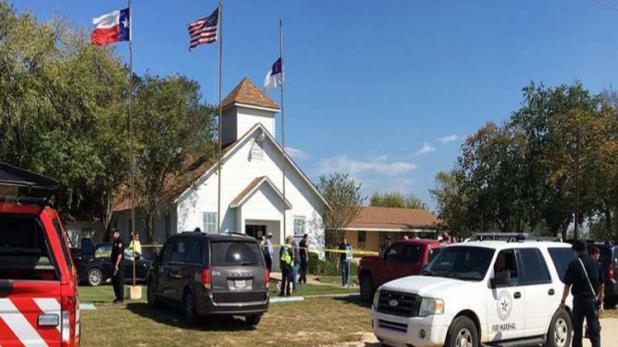 टेक्सास के चर्च में फायरिंग, 26 की मौत, कई लोग घायल, ट्रंप ने जताया दुख