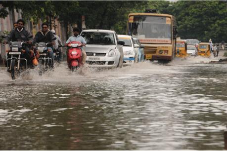 चेन्नई में बारिश से अब तक 12 की मौत, 8 दिन से लोग बेहाल