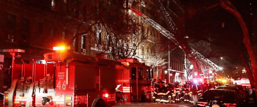न्यूयॉर्क के अपार्टमेंट में भी लगी 12 की मौत, कई गंभीर घायल