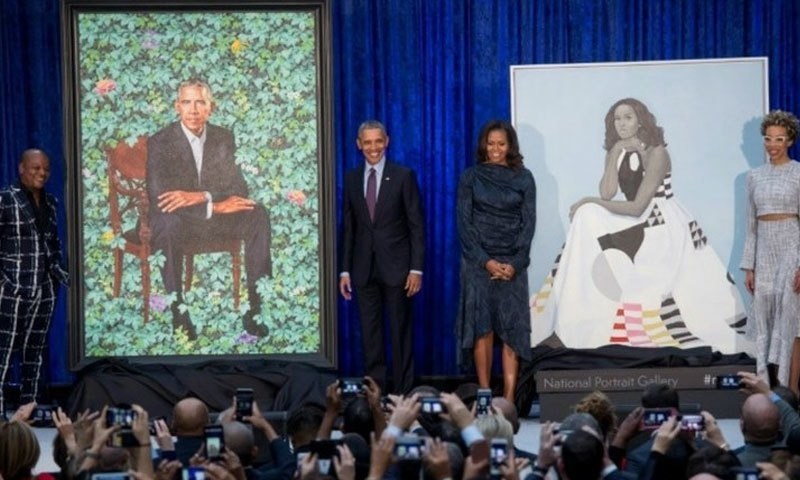براک اوباما اور ان کی اہلیہ کی پینٹنگز کو پیش کردیا گیا