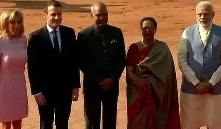 फ्रांस के राष्ट्रपति मैक्रोन भारत पहुंचे