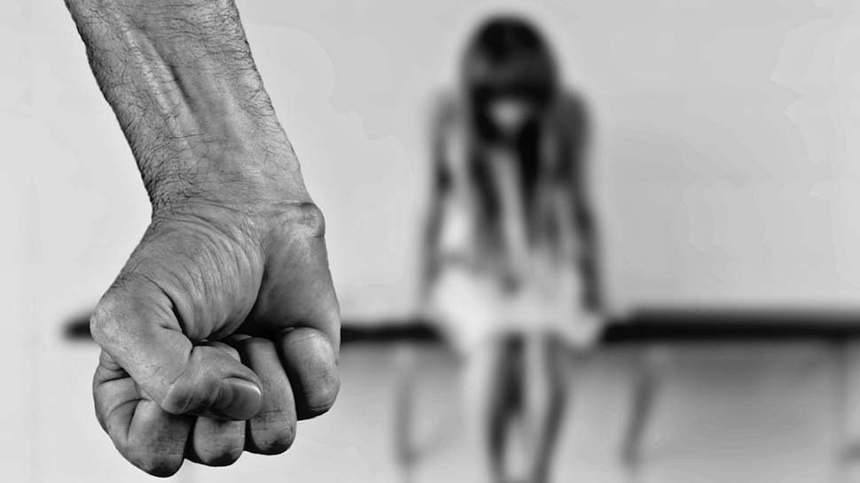 एटा में बलात्कार के बाद नौ साल की बालिका की हत्या, शव खेत से बरामद