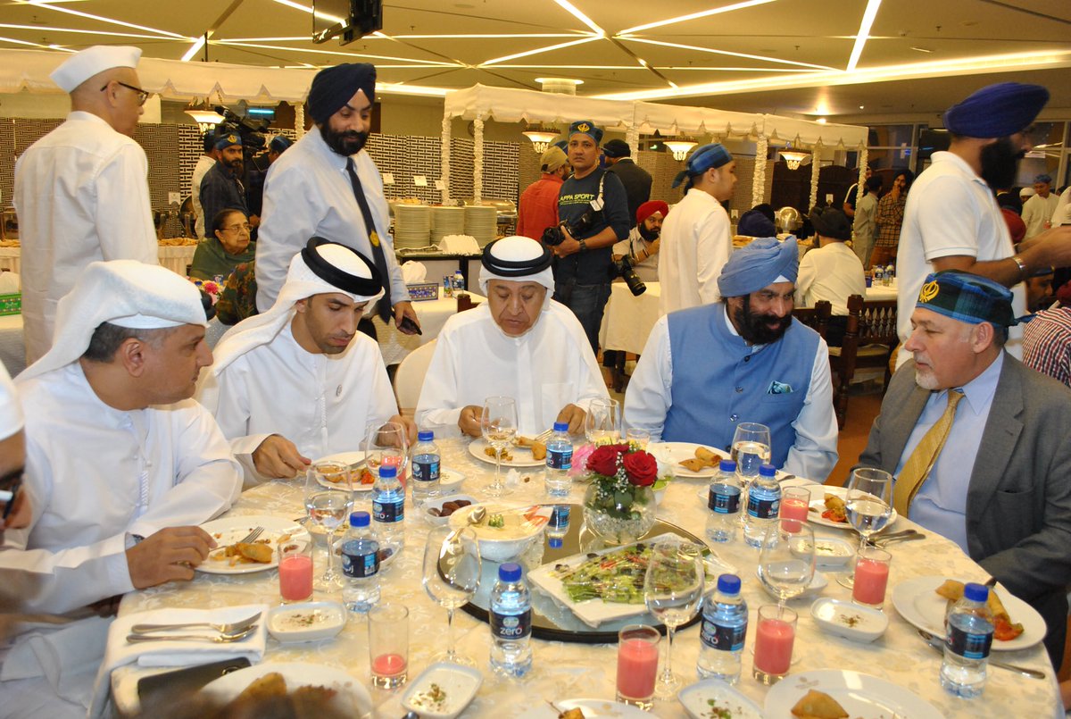 دبئی کی سکھ کمیونٹی نے بین مذہبی اور ہمہ تہذیبی دعوت افطار کا کیا اہتمام