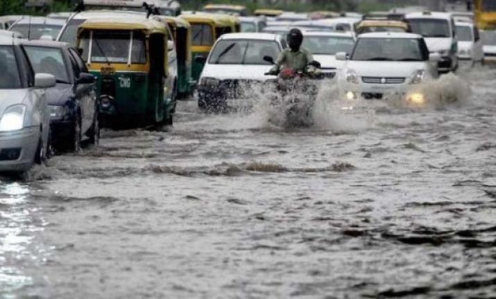 देश के इन हिस्सों में भारी बारिश की चेतावनी