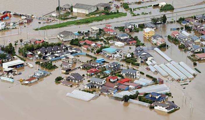जापान: बाढ़ प्रभावित इलाकों का दौरा करेंगे शिंजो आबे