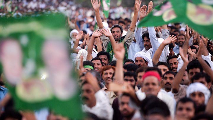 पाकिस्तान चुनाव में हिंसा का भय, पेशावर में पहले से ही 1000 कफन तैयार