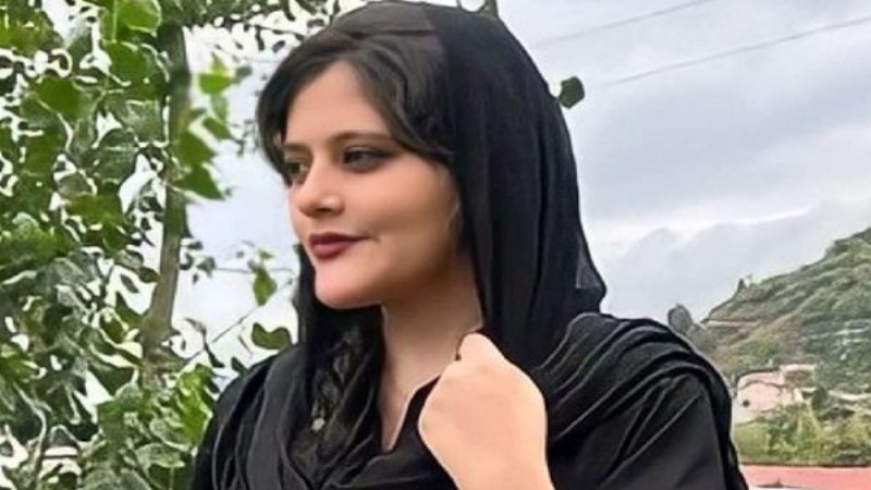 महसा अमीनी की मृत्यु पर ईरान में विरोध प्रदर्शन, दो लोगों की मौत