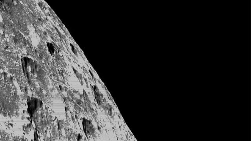 नासा ने चांद की नई तस्वीरें जारी की