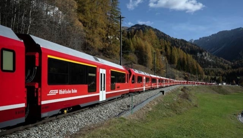 स्विट्जरलैंड में शुरू हुआ दो किलोमीटर लंबी ट्रेन का सफर