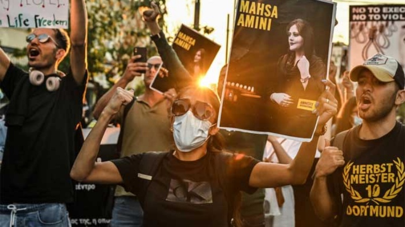 महसा अमिनी की मौत के खिलाफ ईरान में अभी भी विरोध प्रदर्शन जारी