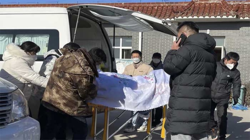 चीन का कोरोना के दैनिक मामलों और मौतों की रिपोर्ट नहीं करने का फैसला