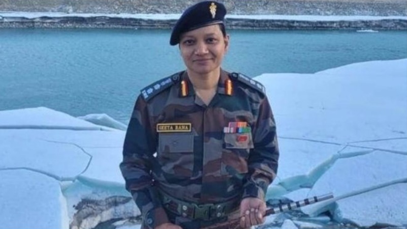 कर्नल गीता राणा फील्ड वर्कशॉप को कमांड करने वाली पहली महिला अफसर बनीं