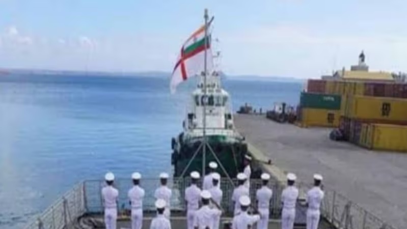 कतर में पूर्व भारतीय नौसैनिकों की फांसी टली मगर क़ैद बहाल