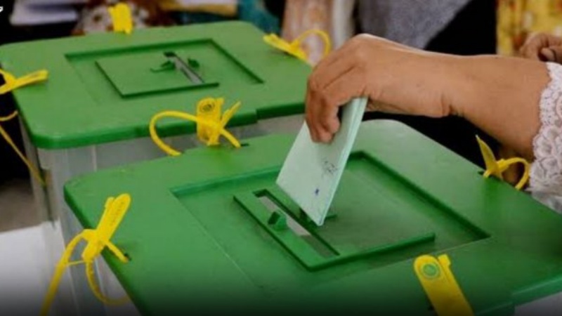 पाकिस्तान का मतदाता आज करेगा सत्ता और विपक्ष का चुनाव