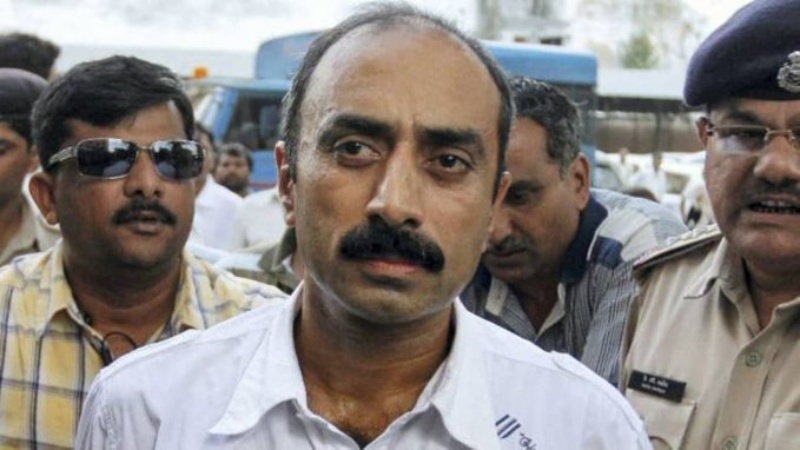 आईपीएस संजीव भट्ट को 20 साल की जेल और दो लाख रुपये का जुर्माना