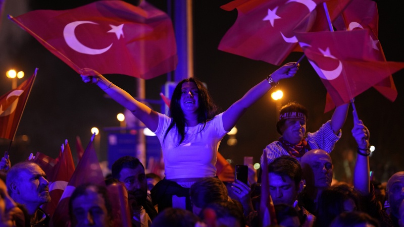 तुर्की में स्थानीय चुनाव में राष्ट्रपति एर्दोगन की पार्टी को बड़ा झटका लगा है