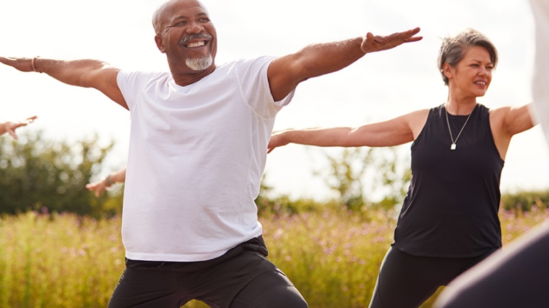 हज़ारों फीट की ऊंचाई और सर्द मौसम में फरहान बना रहे हैं- 120 बहादुर