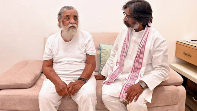 उत्तर प्रदेश में भारी बारिश के चलते बारहवीं तक के सभी स्कूलों में अवकाश