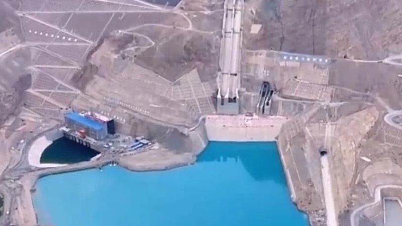 चीन ने आर्टिफिशियल इंटेलिजेंस की मदद से बनाए बाँध में शुरू किया जल संग्रहण