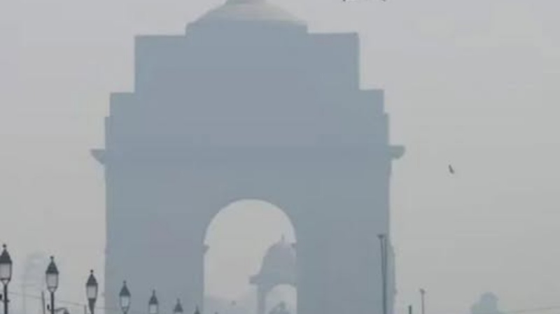 दीपावली के बाद एक्यूआई 400 पार होने से दिल्ली में ‘खतरनाक’ हुई हवा