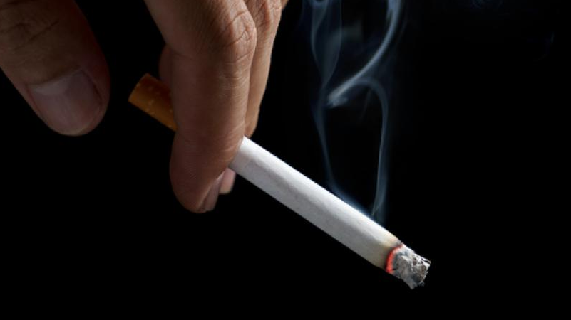 आप कितनी सिगरेट पीते हैं से ज़्यादा यह मायने रखता है कि आप किस उम्र में स्मोकिंग शुरू करते हैं- स्टडी