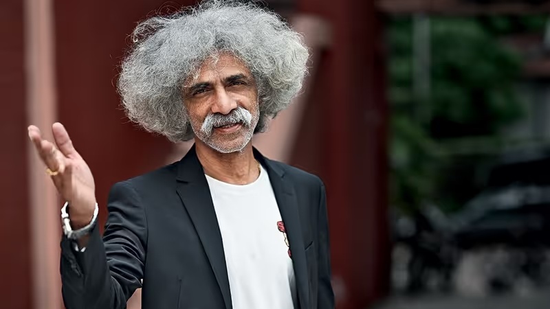 नाटक और फिल्म की कोई स्पर्धा नहीं हो सकती- मकरंद देशपांडे