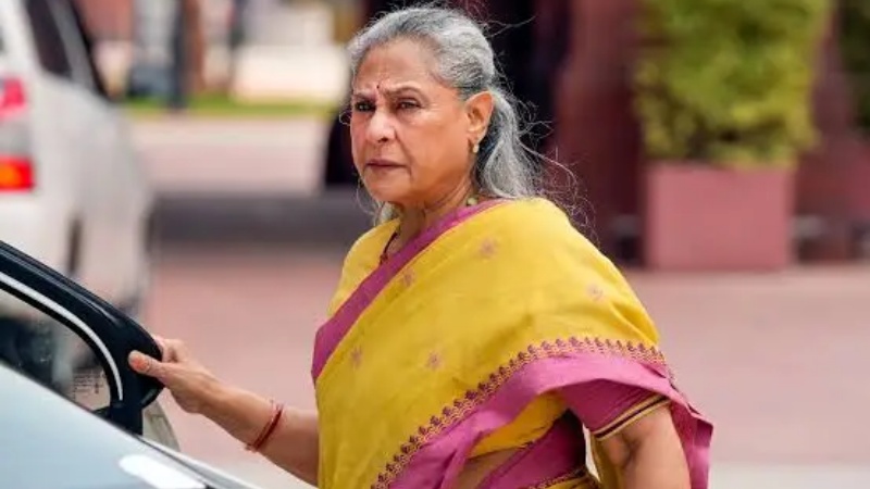 वीआईपी कल्चर पर एतराज़ जताते हुए जया बच्चन ने इसे आम टैक्सपेयर्स के सम्मान का मामला बताया